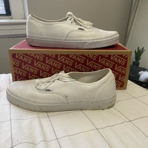 Vans Men’s 9/Women’s 10.5